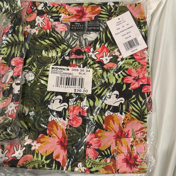 NWT Disney Mickey Mouse Tropical Hibiscus Floral Print Short Sleeved Button Down - Picture 4 of 4